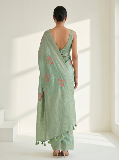 MIMOSA Saree Saree — pose 2 styling detail