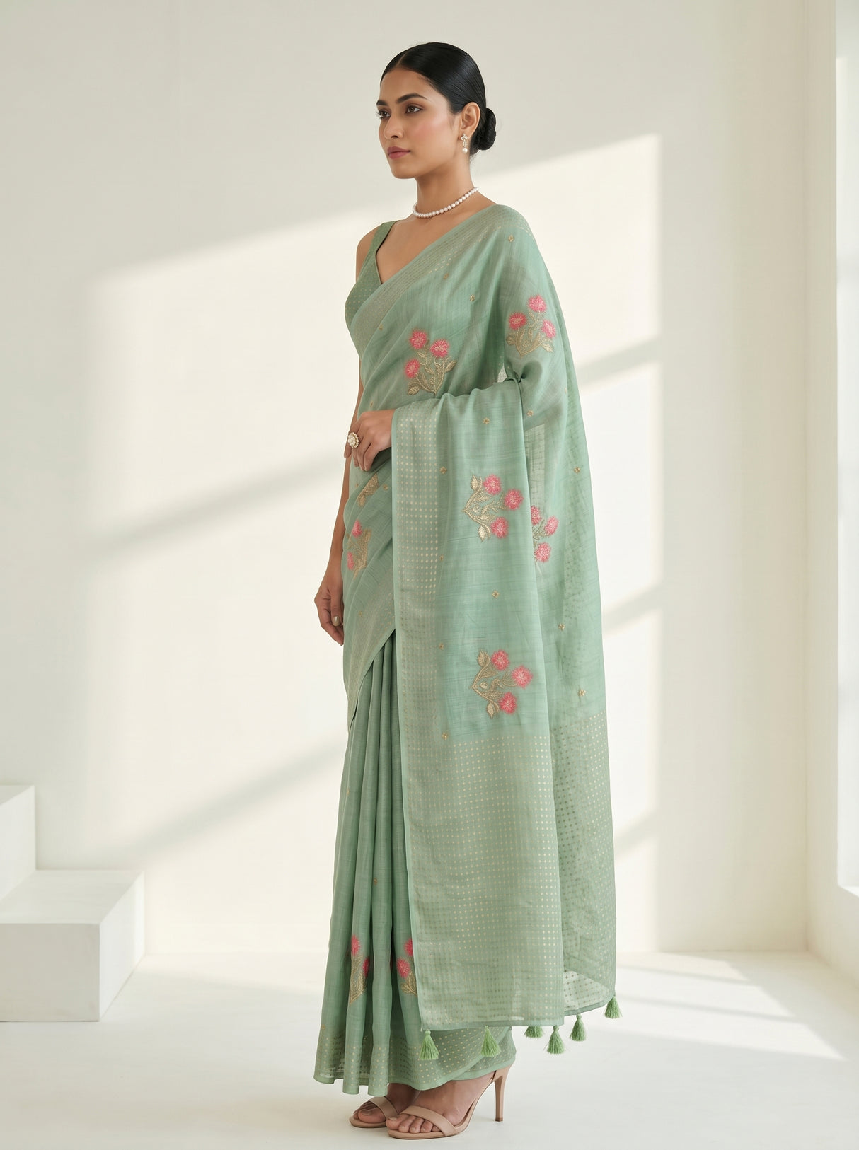 MIMOSA Saree Saree — pose 3 styling detail