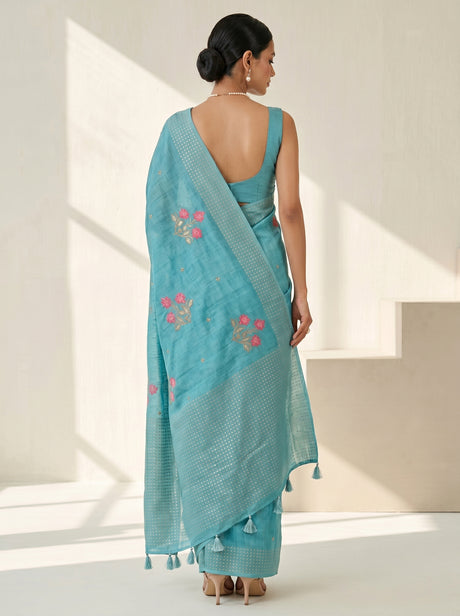 MIMOSA Saree Saree — pose 2 styling detail