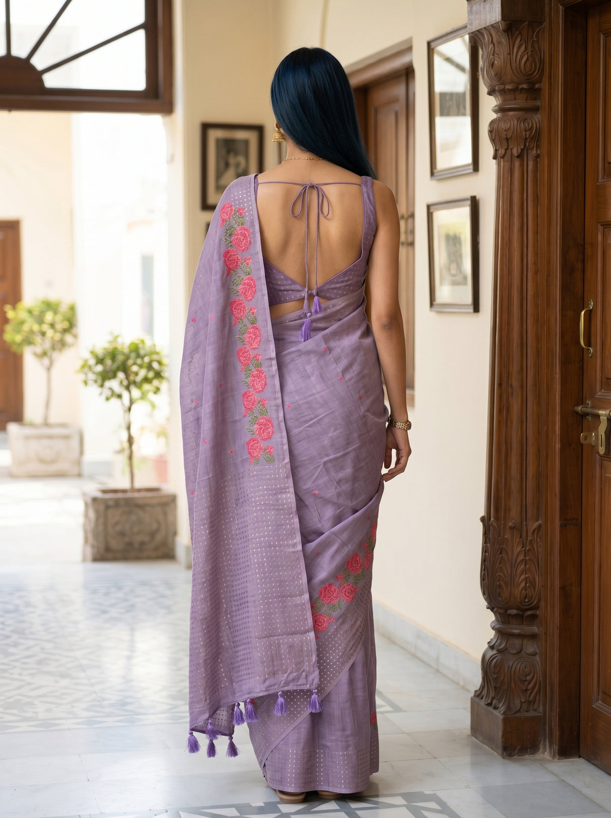MIMOSA Saree Saree — pose 2 styling detail