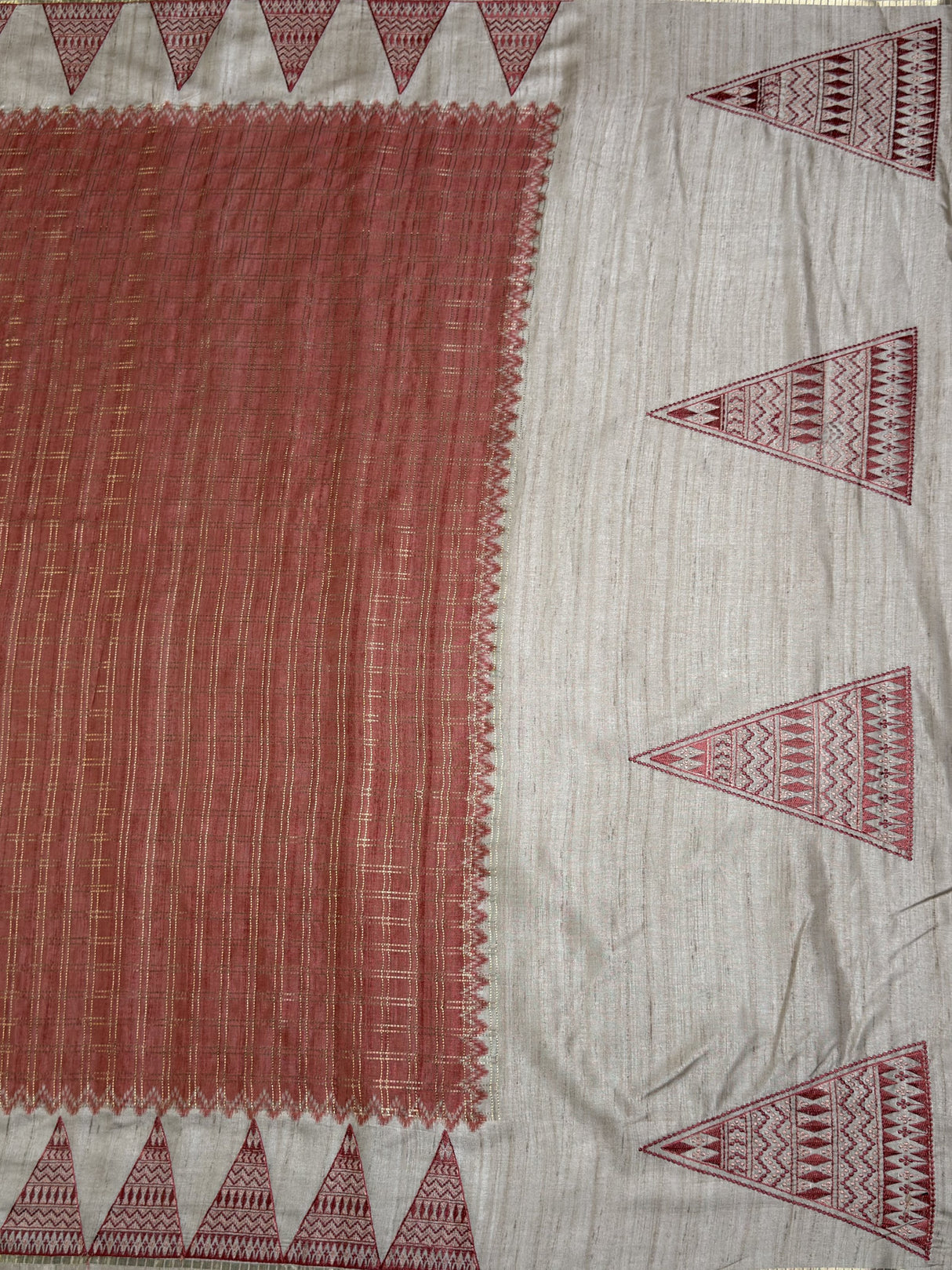 MIMOSA Maroon Saree Saree — pallu and zari work detail