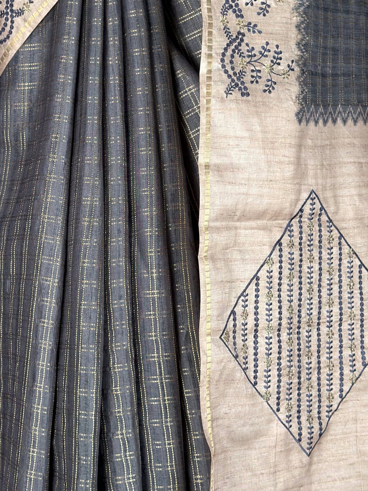 MIMOSA Grey Saree Saree — fleets shot full lifestyle