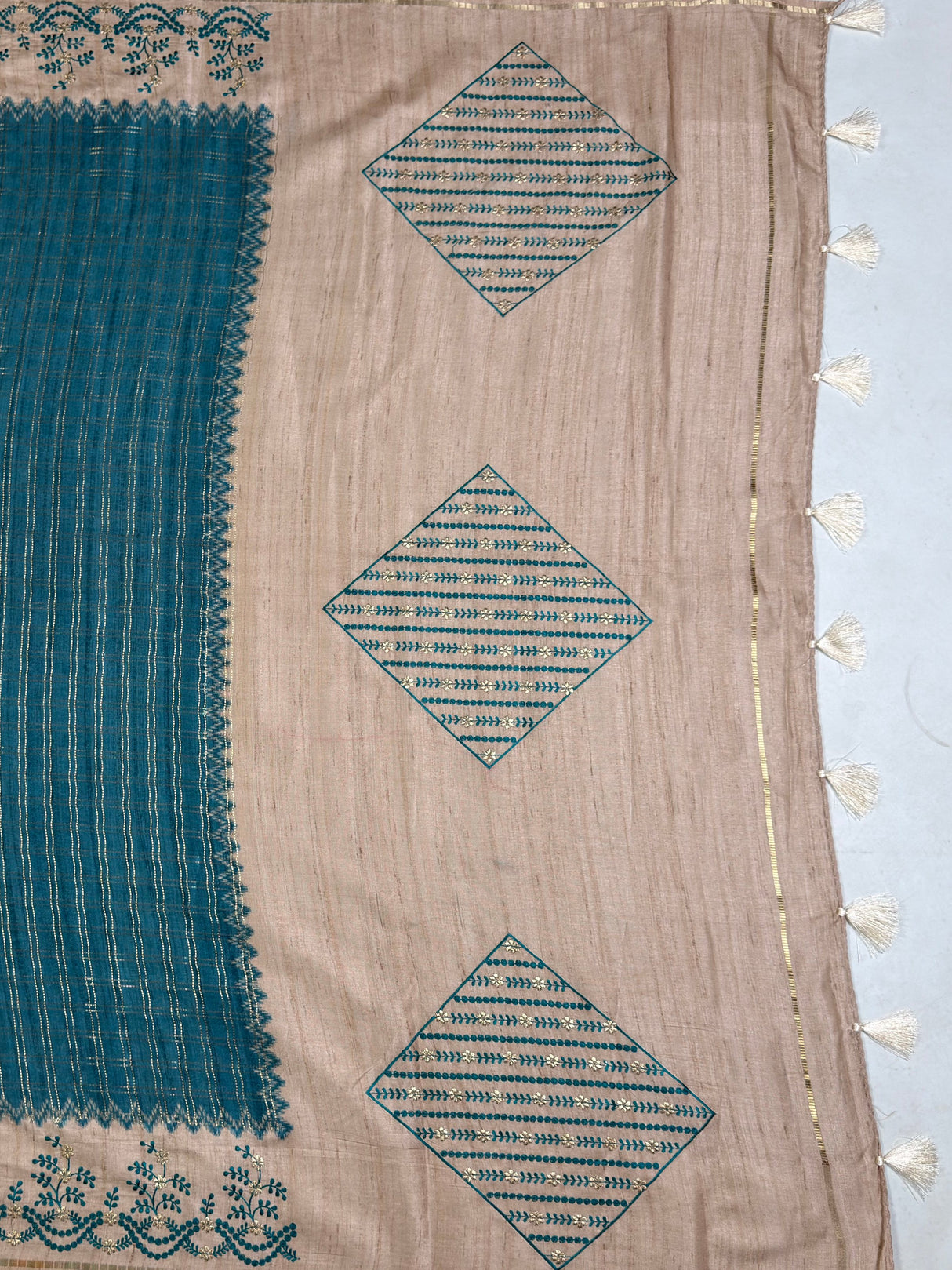 MIMOSA Sapphire Saree Saree — pallu and zari work detail