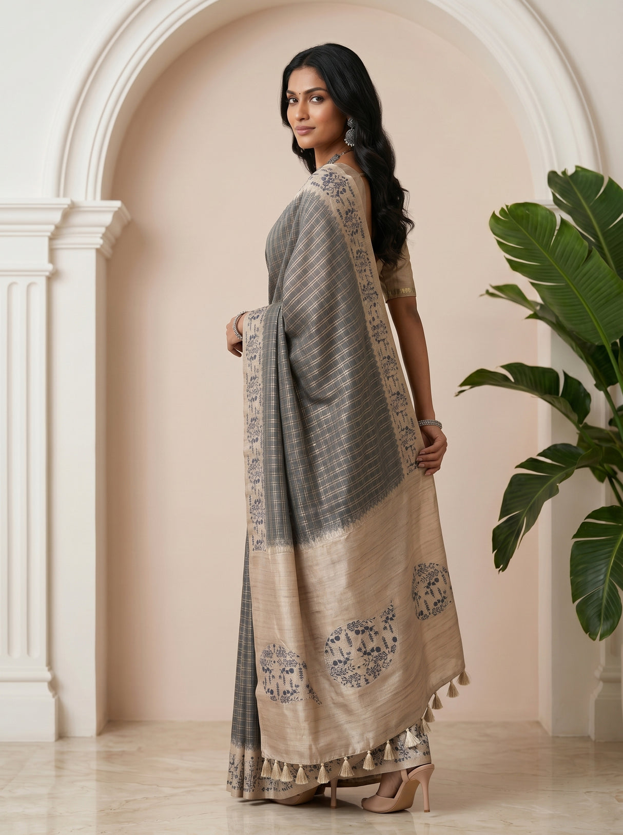 MIMOSA Grey Saree Saree — pose 7 styling detail