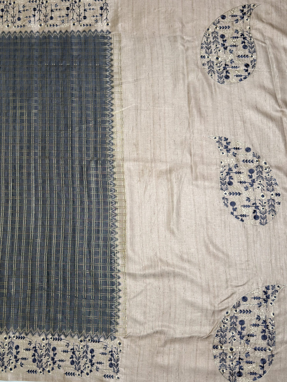MIMOSA Grey Saree Saree — pallu and zari work detail