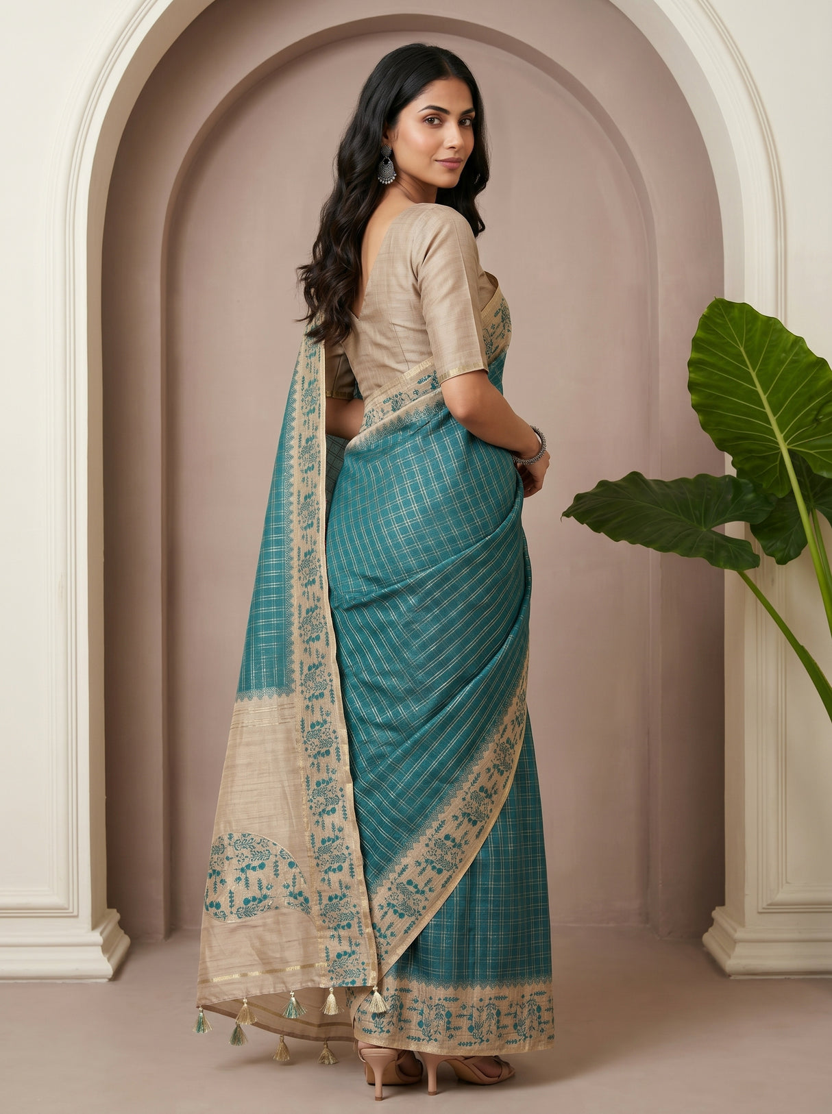 MIMOSA Sapphire Saree Saree — pose 7 styling detail