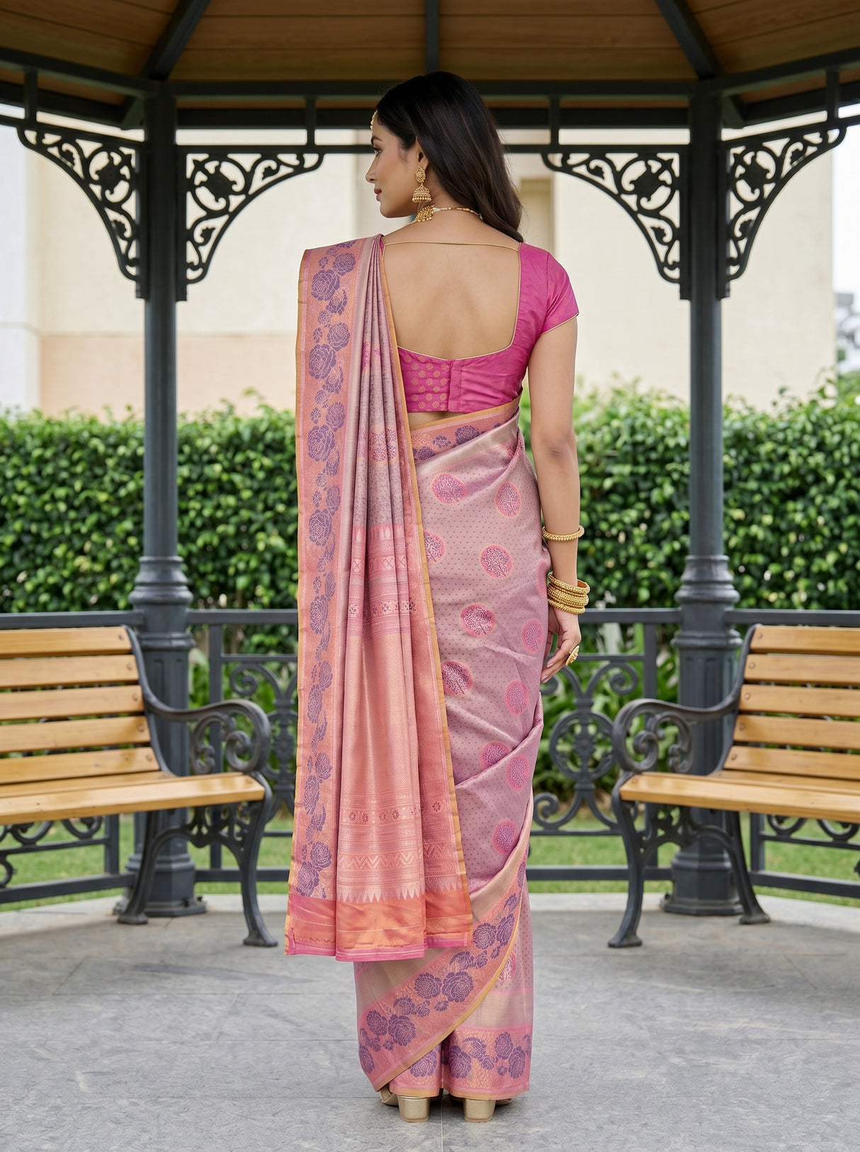 MIMOSA Saree Saree — pose 2 styling detail