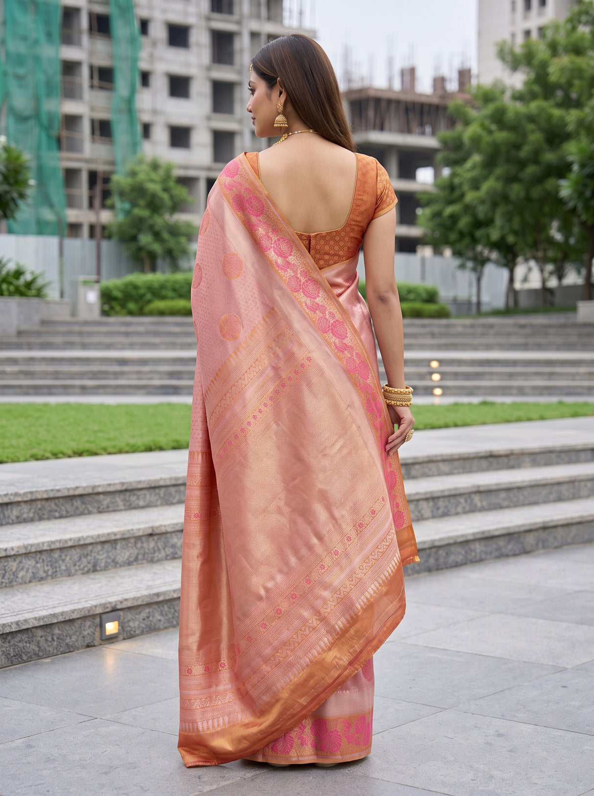 MIMOSA Saree Saree — pose 2 styling detail