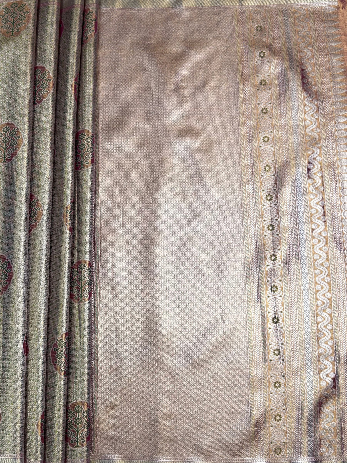 MIMOSA Saree Saree — pallu and zari work detail