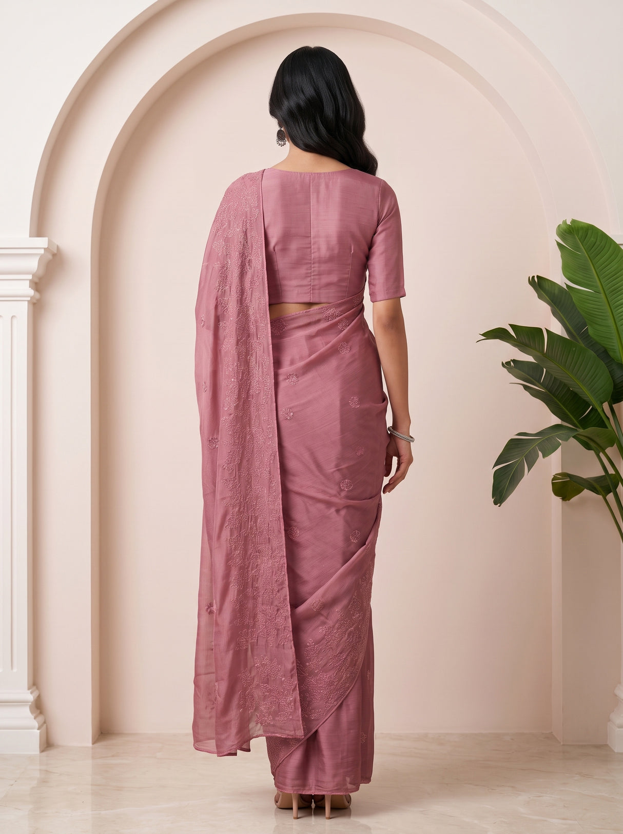 MIMOSA Saree Saree — pose 2 styling detail
