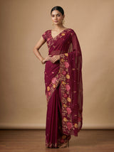 MIMOSA Wine Banarasi chiffon Saree — close up of border and pleats