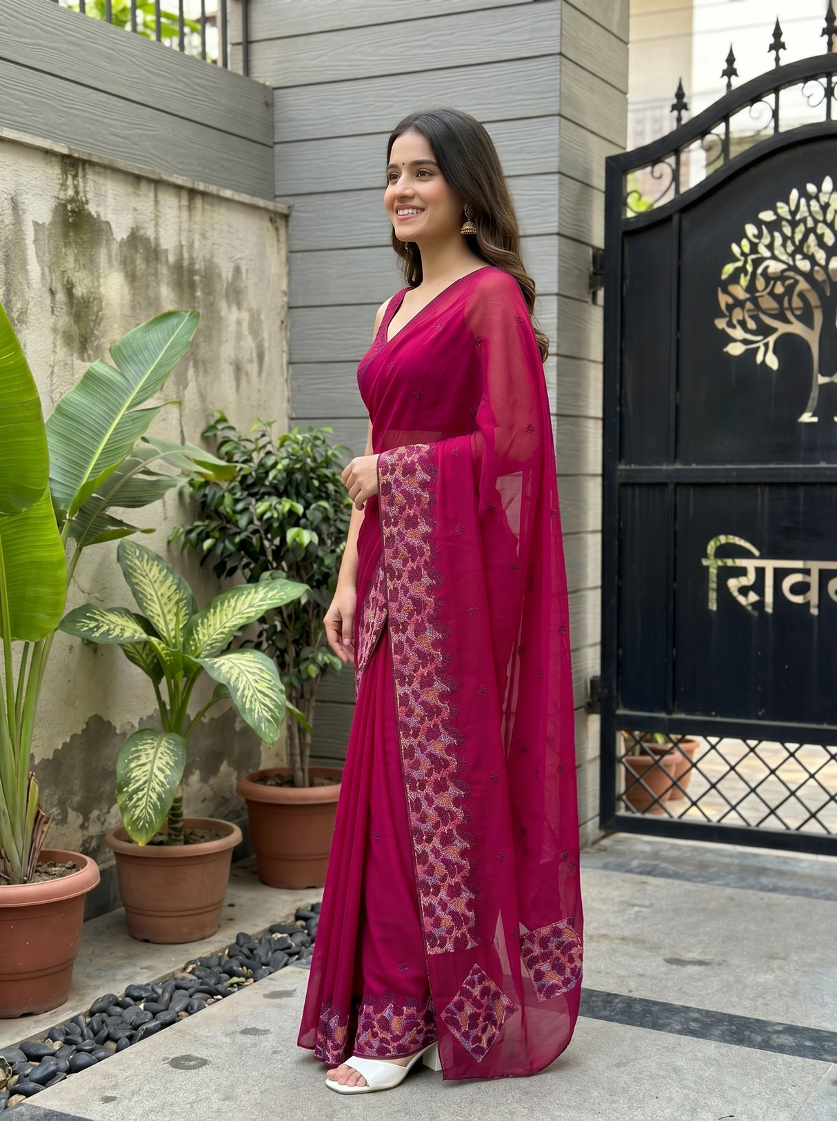 MIMOSA Rani Saree Saree — pose 3 styling detail