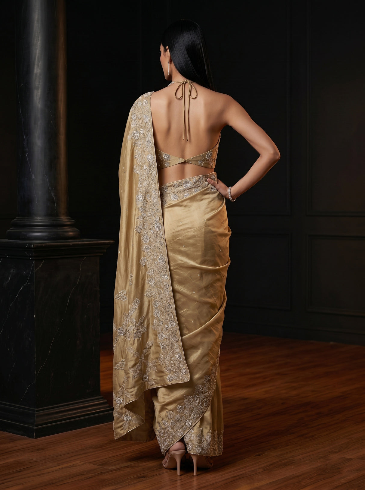 MIMOSA Saree Saree — pose 2 styling detail