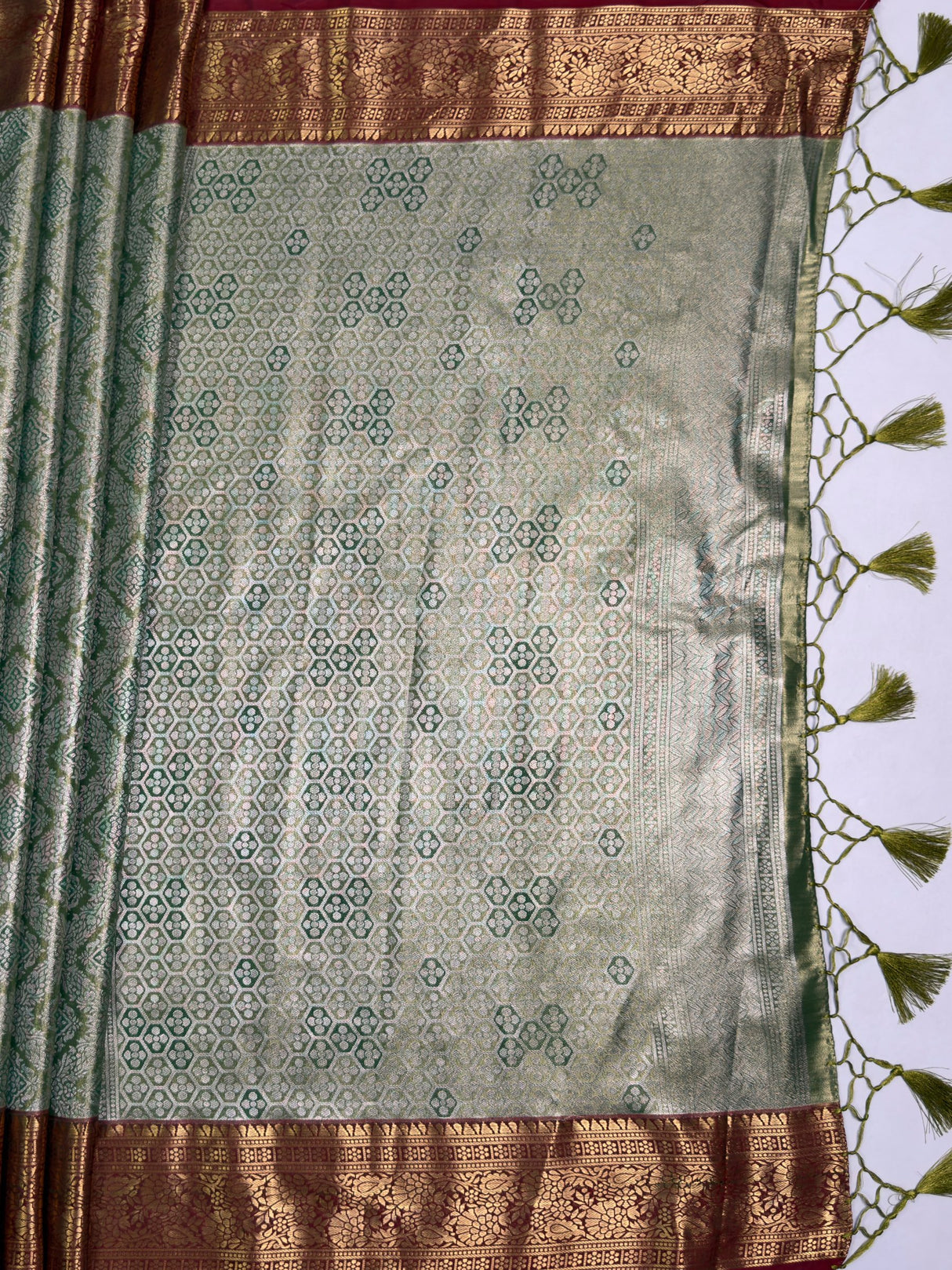 MIMOSA Green Saree Saree — pallu and zari work detail