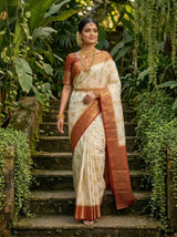MIMOSA White Kanjivaram Saree — pose 6 styling detail
