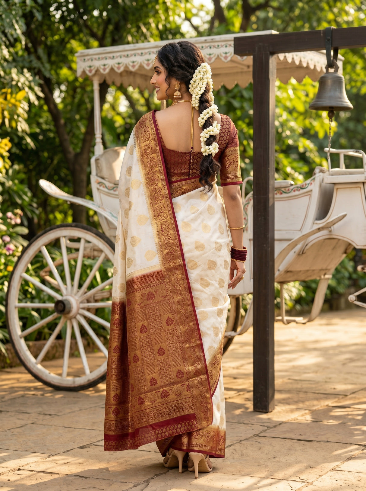 MIMOSA Saree Saree — pose 2 styling detail