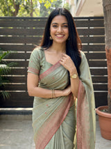 MIMOSA Pista Saree Saree — pose 10 styling detail