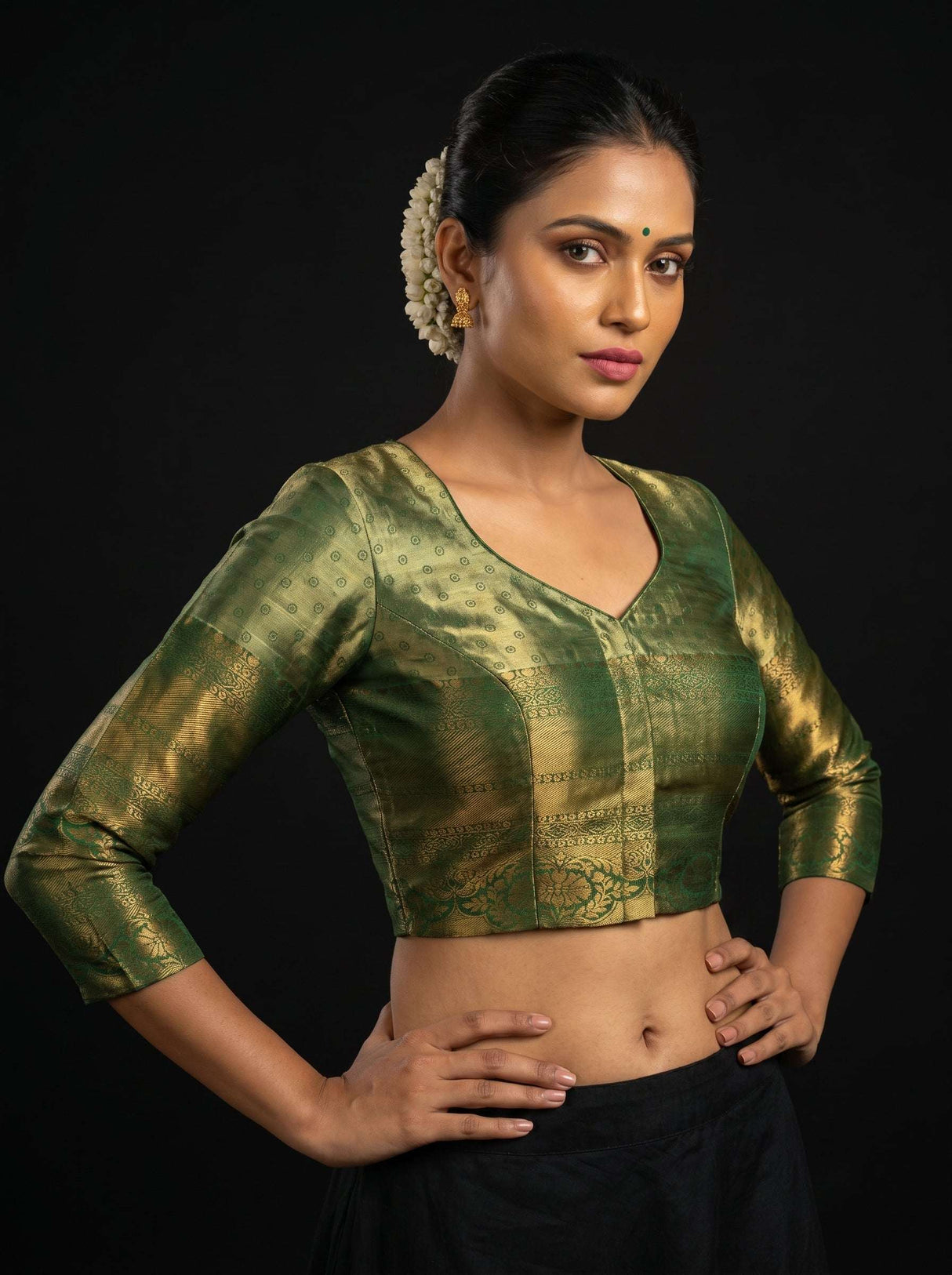 MIMOSA Magenta Kanjivaram Art Silk Saree — blouse close-up