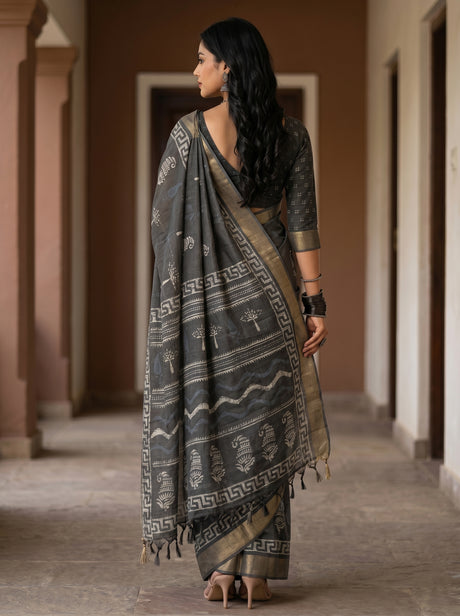 MIMOSA Saree Saree — pose 2 styling detail