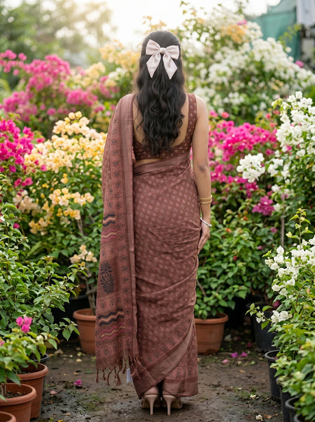 MIMOSA Chocolate Ajrak Linen Saree — Saree shot pallu and body