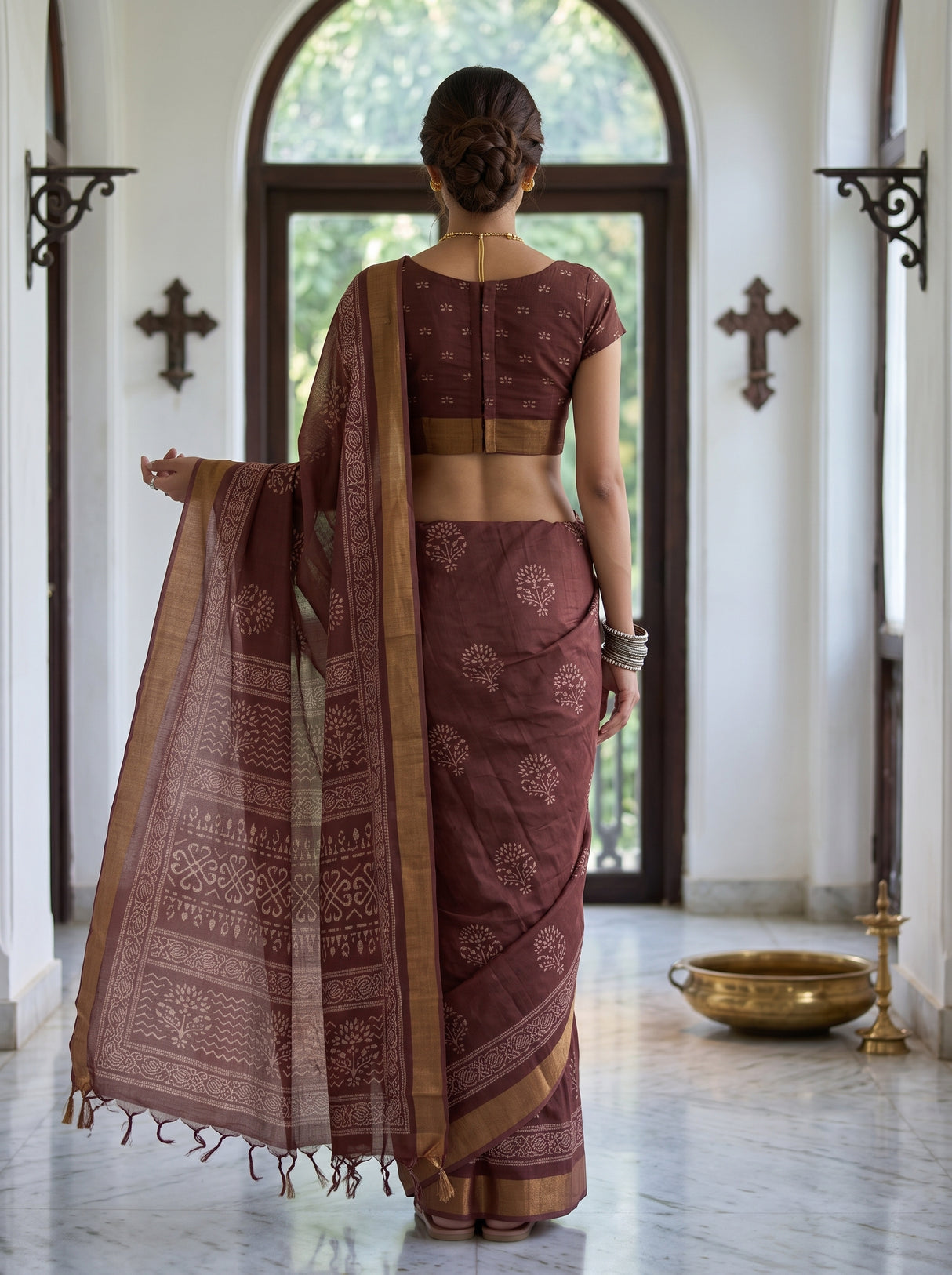 MIMOSA Saree Saree — pose 2 styling detail