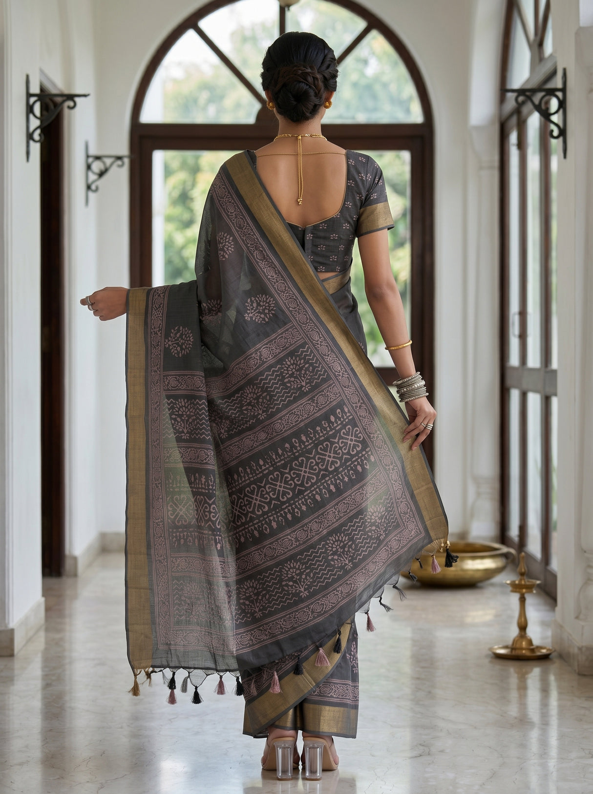 MIMOSA Saree Saree — pose 2 styling detail