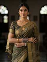 MIMOSA Saree Saree — pose 10 styling detail