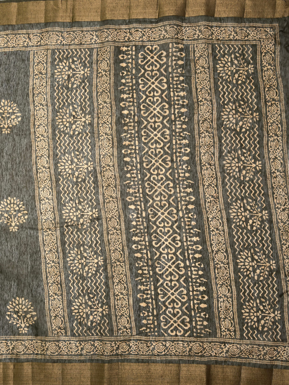 MIMOSA Saree Saree — pallu and zari work detail