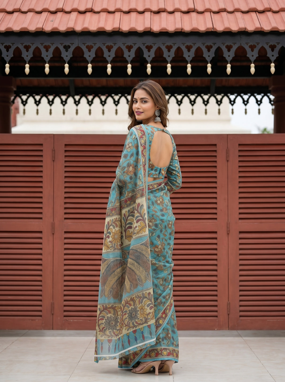 MIMOSA Ananda Saree Saree — pose 5 styling detail