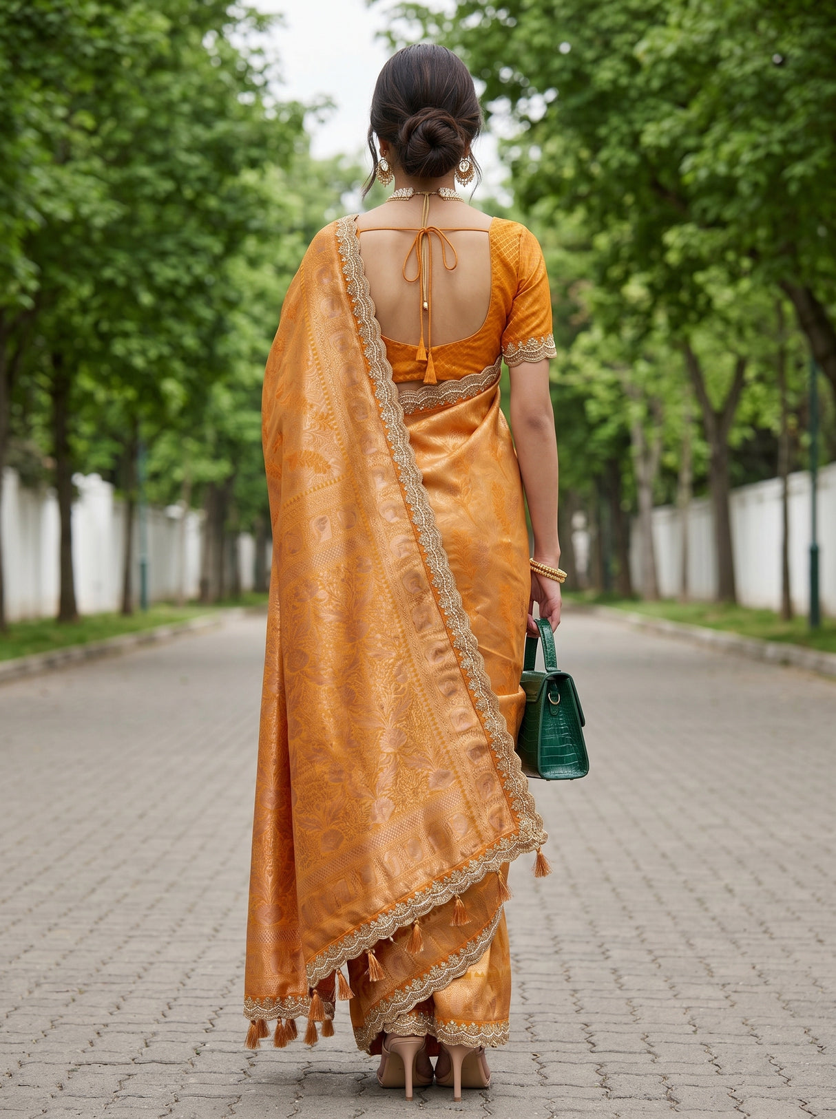 MIMOSA Saree Saree — pose 2 styling detail