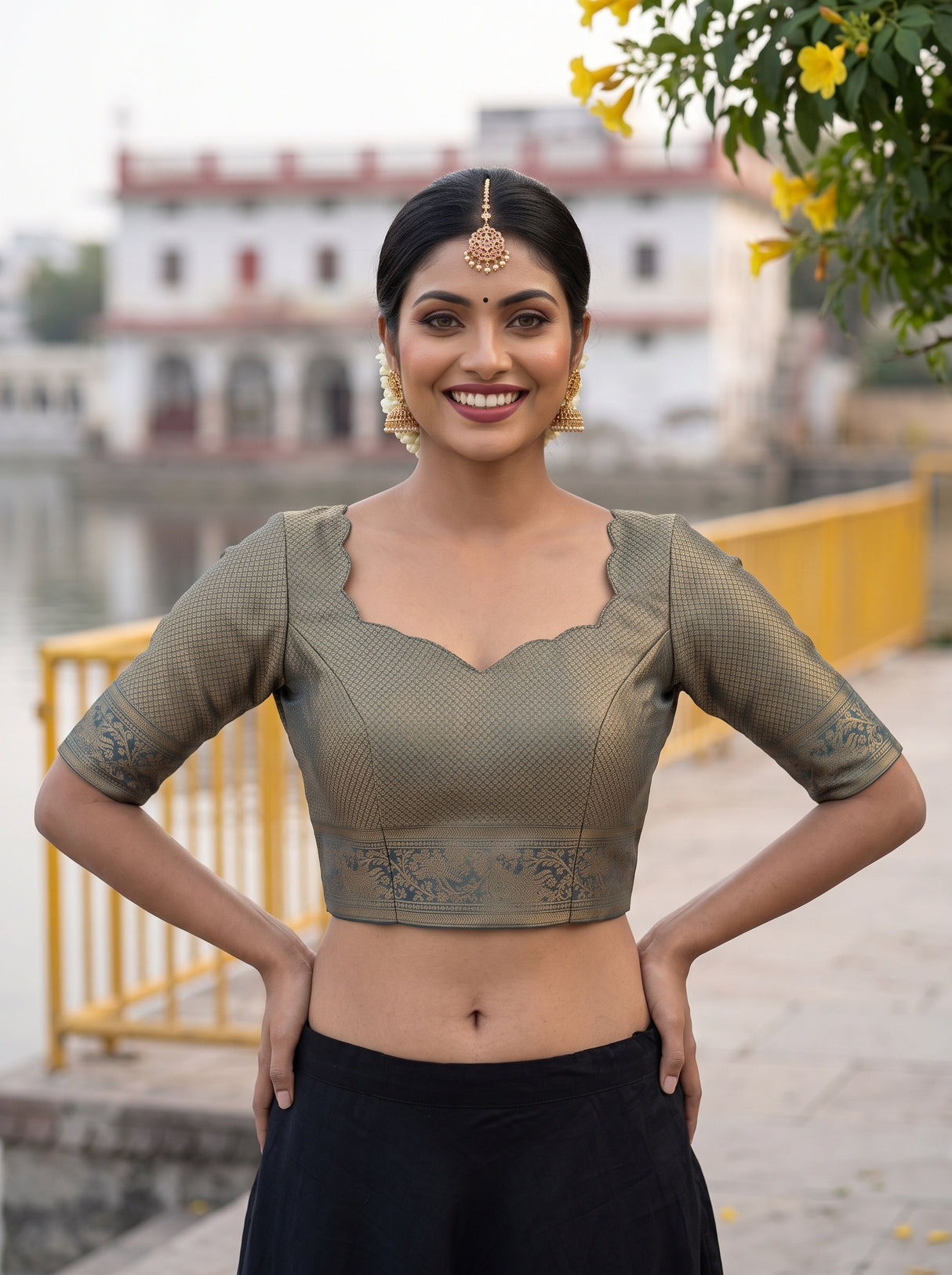 MIMOSA Saree Saree — blouse close-up