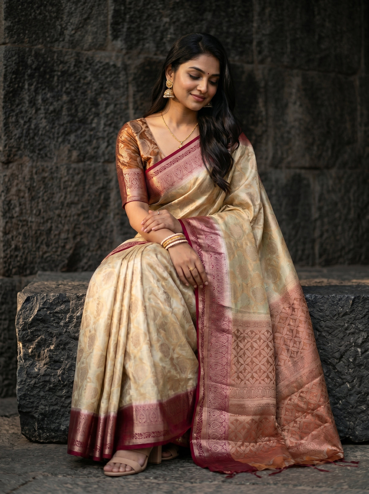 MIMOSA White Kanjivaram Saree — pose 8 styling detail