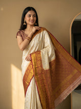 MIMOSA Saree Saree — pose 10 styling detail