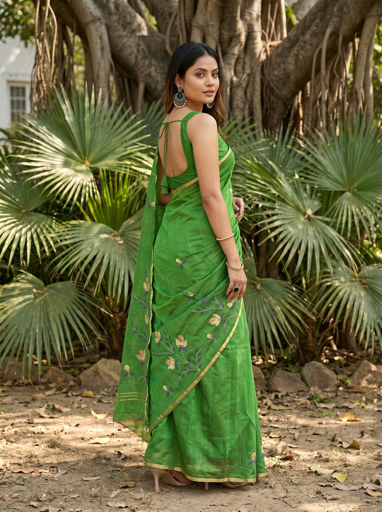 MIMOSA Saree Saree — pose 5 styling detail