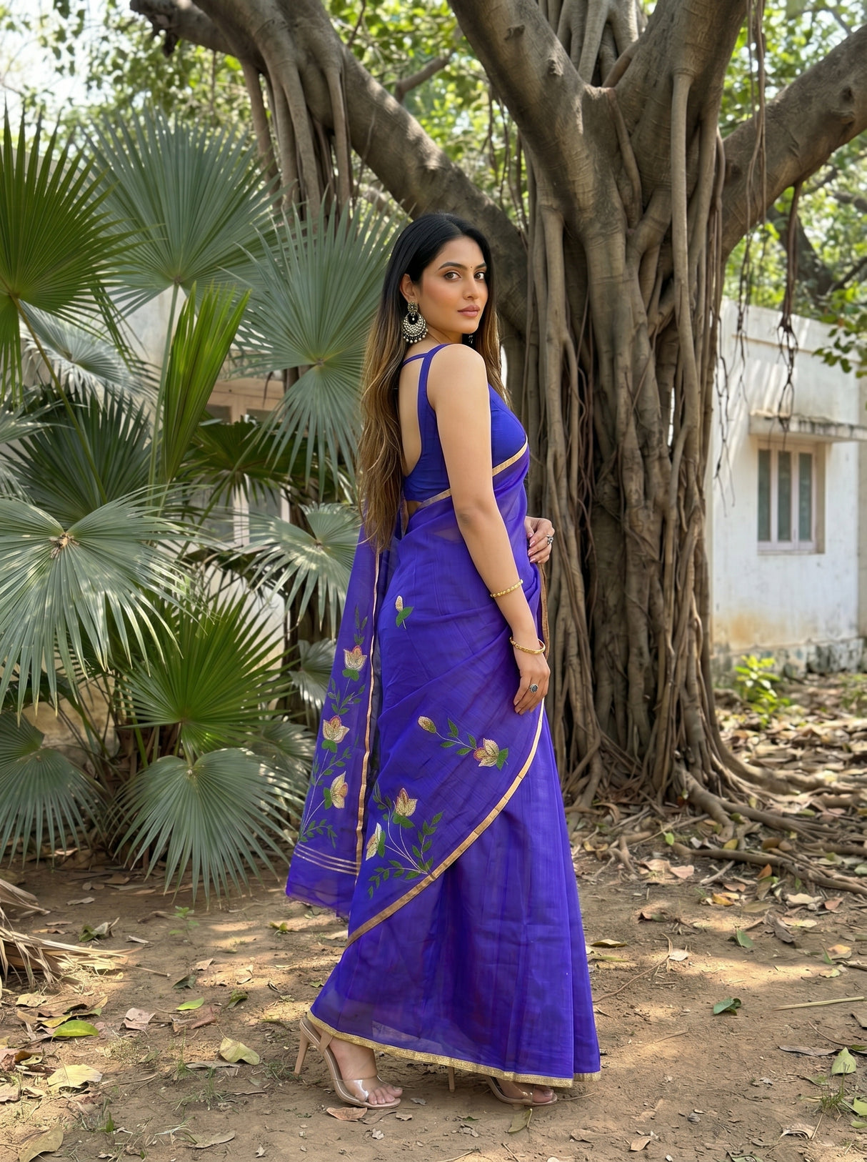 MIMOSA Saree Saree — pose 5 styling detail