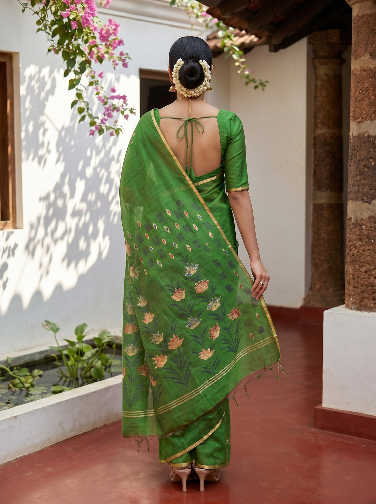 MIMOSA Green Banarasi Art Silk Saree — Pallu and body detail