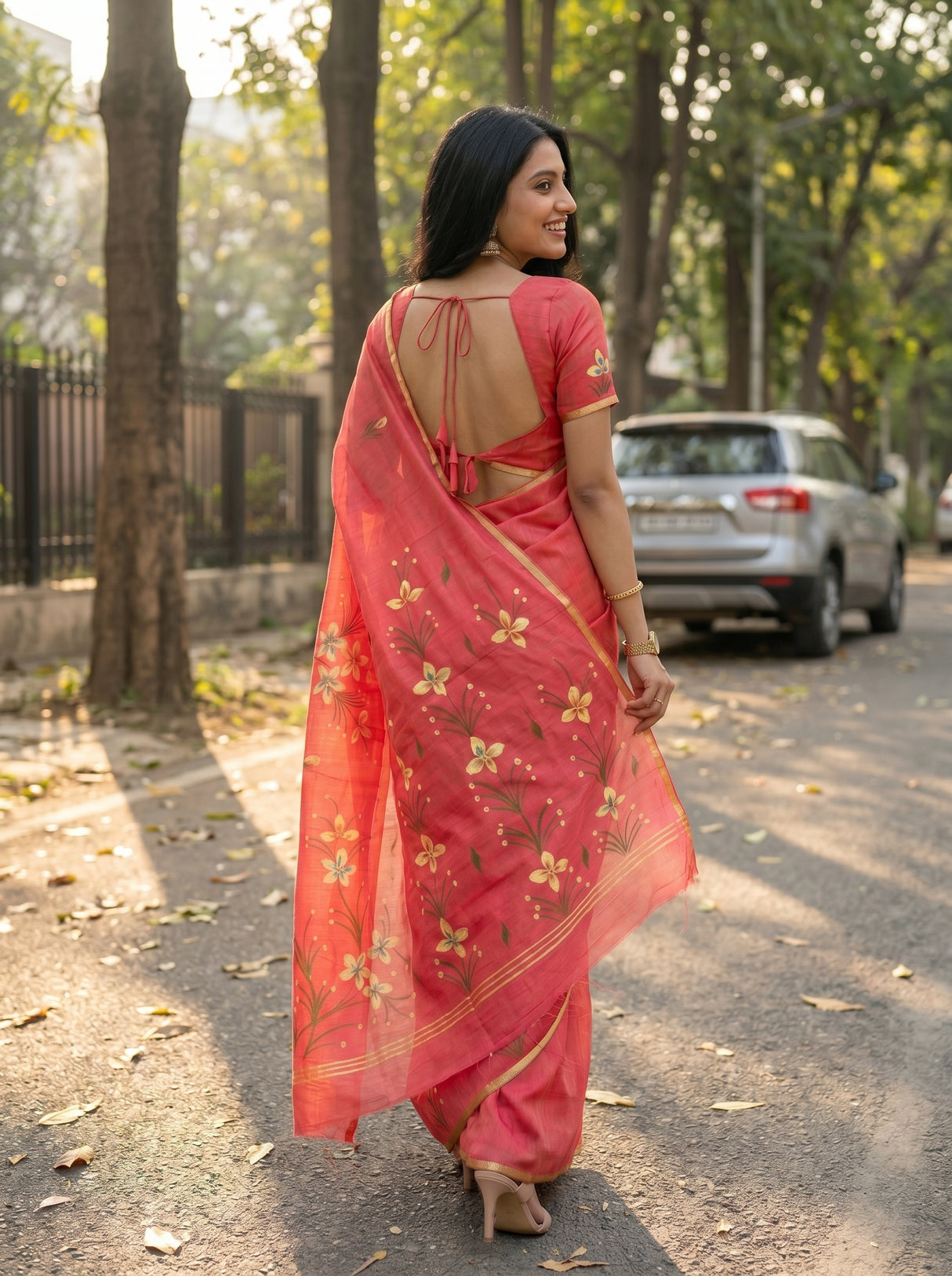 MIMOSA Saree Saree — pose 2 styling detail