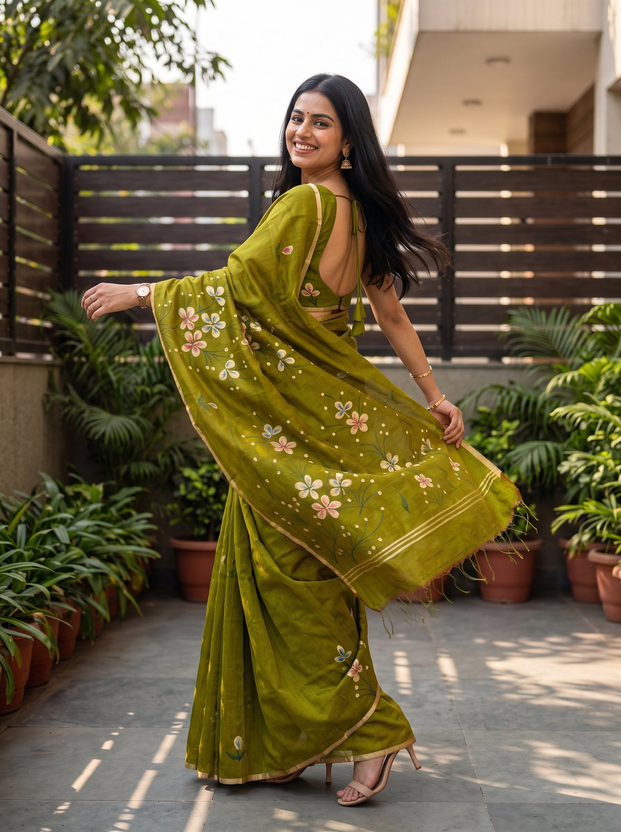 MIMOSA Saree Saree — pose 9 styling detail