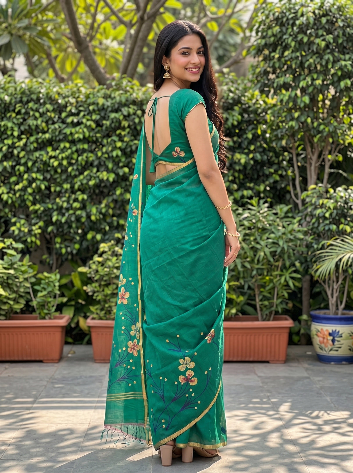 MIMOSA Saree Saree — pose 7 styling detail