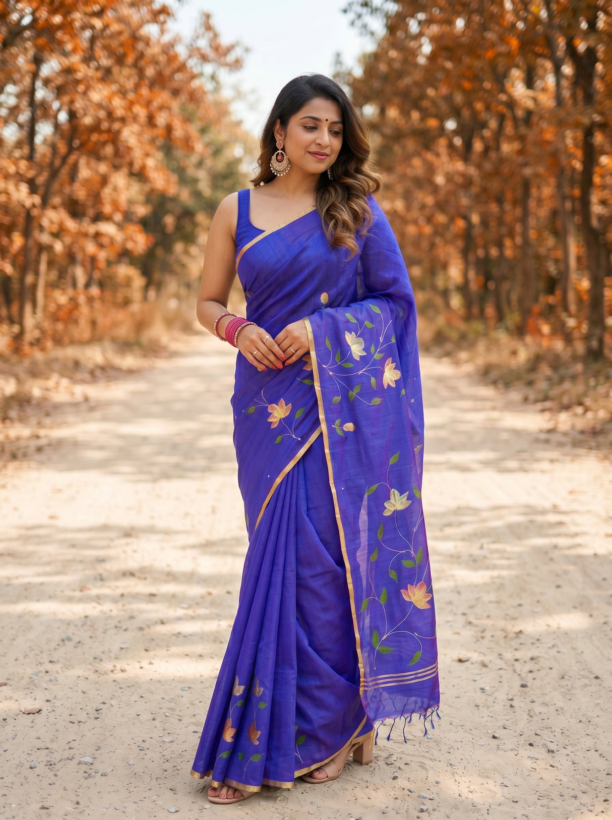 MIMOSA Violet Banarasi Art Silk Saree — pose 9 styling detail