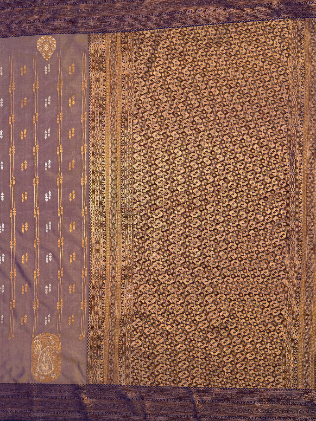 MIMOSA Grey Saree Saree — pallu and zari work detail