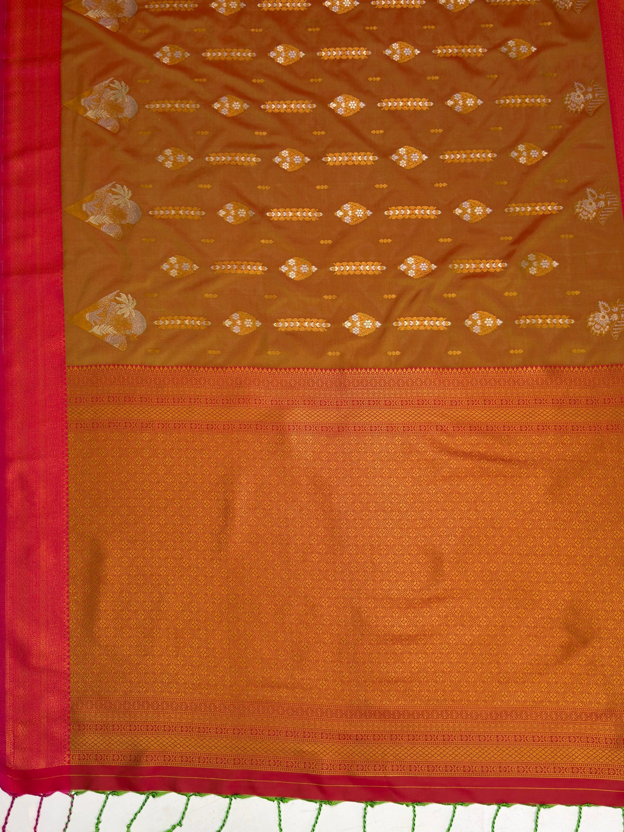 MIMOSA Rust Saree Saree — pallu and zari work detail