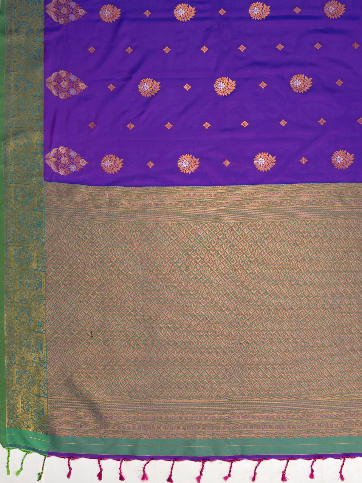 MIMOSA Purple Saree Saree — pallu and zari work detail