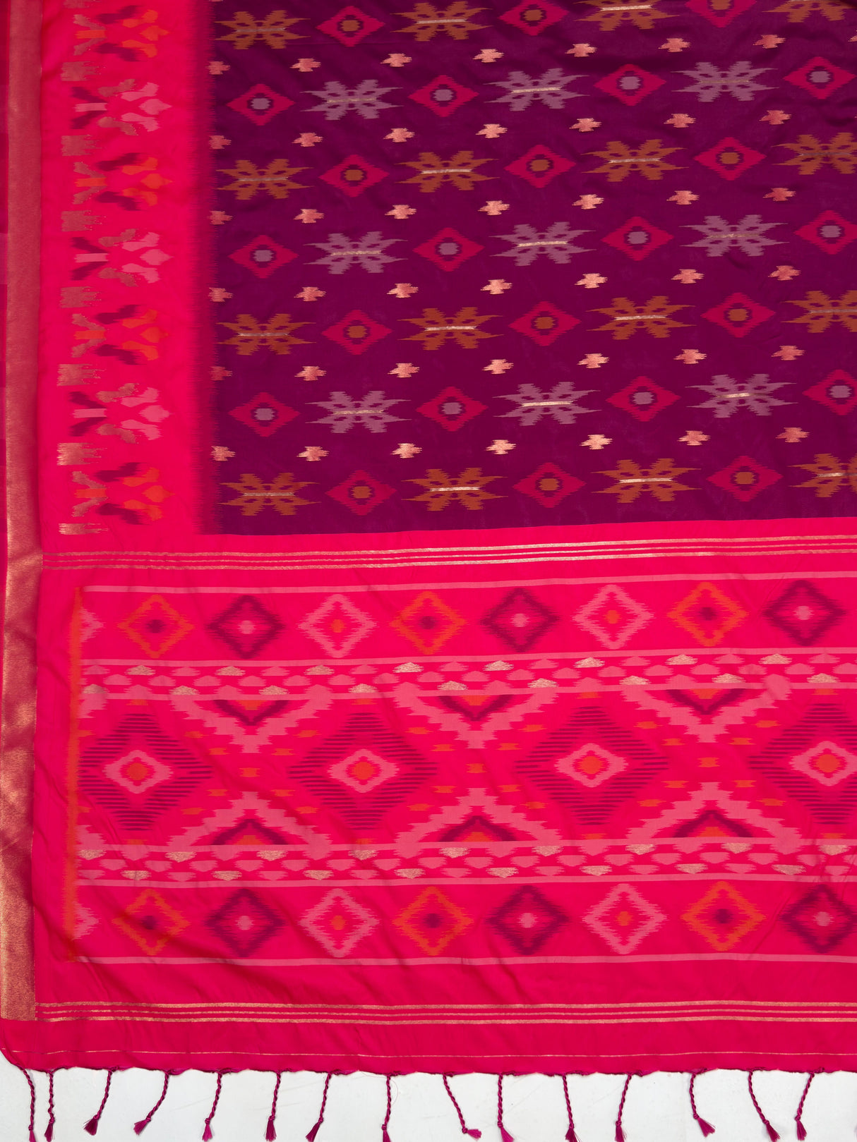 MIMOSA Wine Saree Saree — pallu and zari work detail