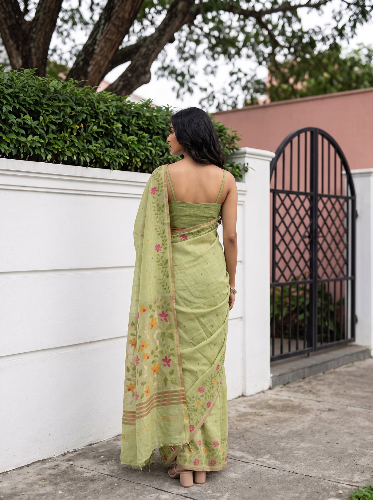 MIMOSA Pista Banarasi Linen Saree — Saree shot pallu body