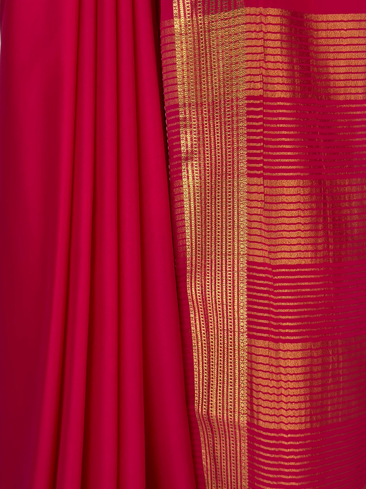 MIMOSA Rani Saree Saree — fleets shot full lifestyle