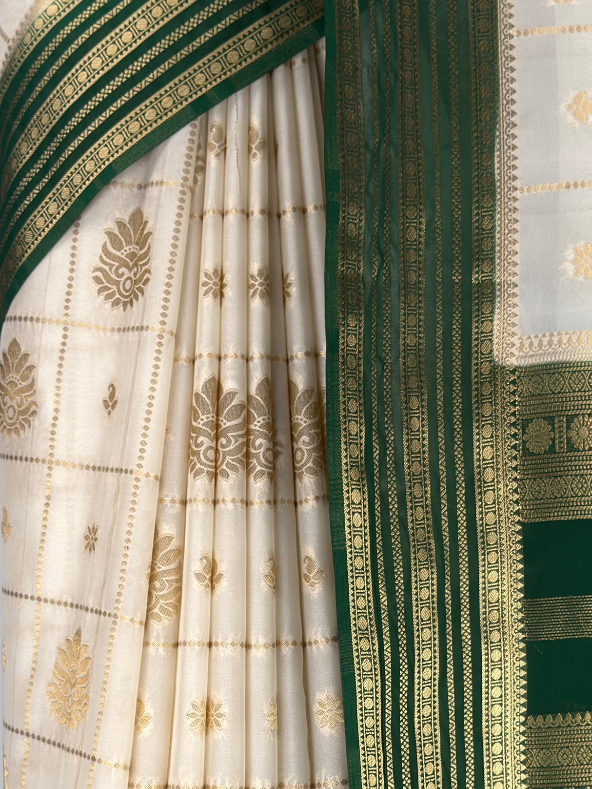 MIMOSA Half White Saree Saree — fleets shot full lifestyle