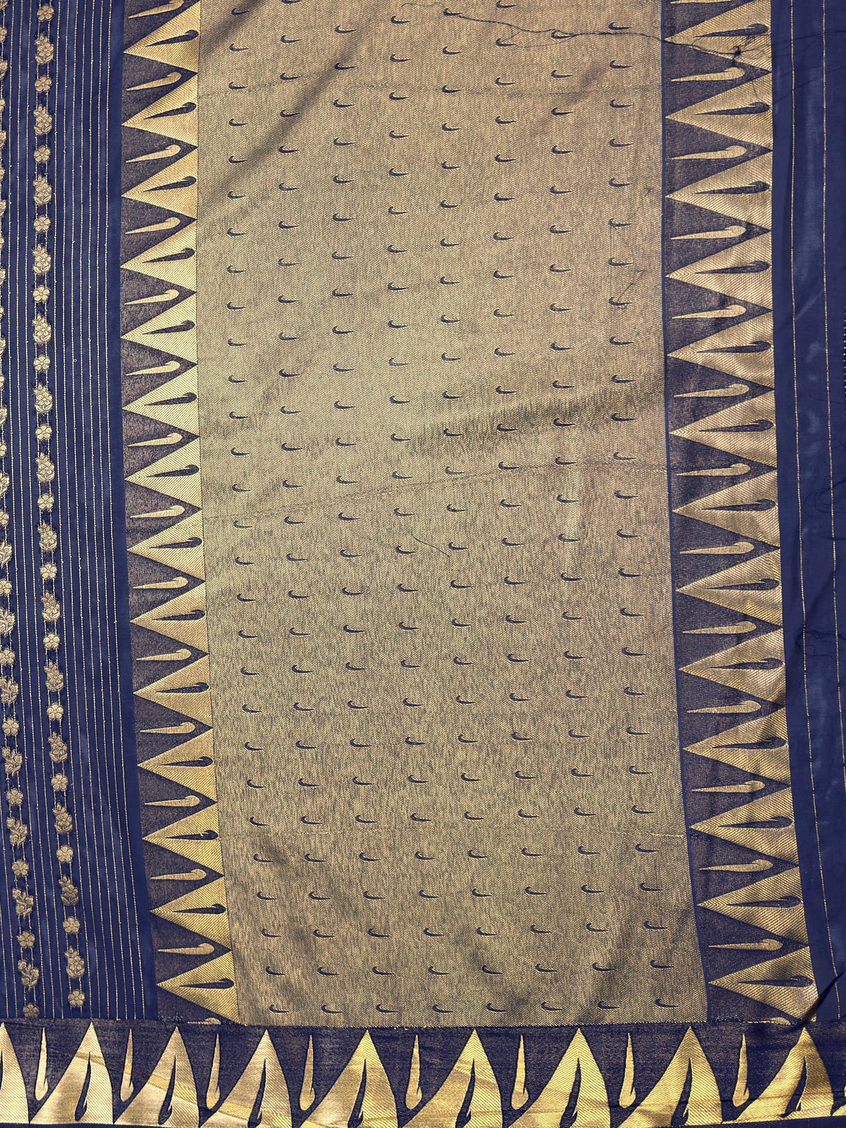 MIMOSA Navy Saree Saree — pallu and zari work detail