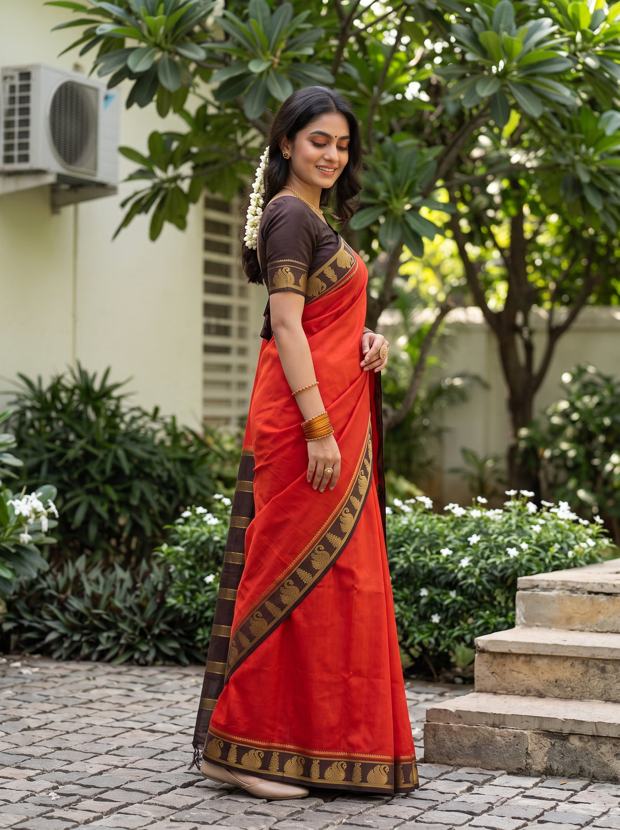 MIMOSA Orange Saree Saree — pose 5 styling detail