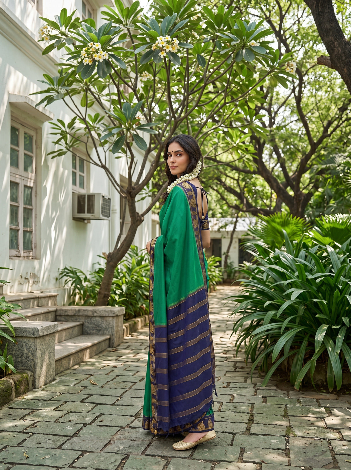 MIMOSA Rama Saree Saree — pose 5 styling detail
